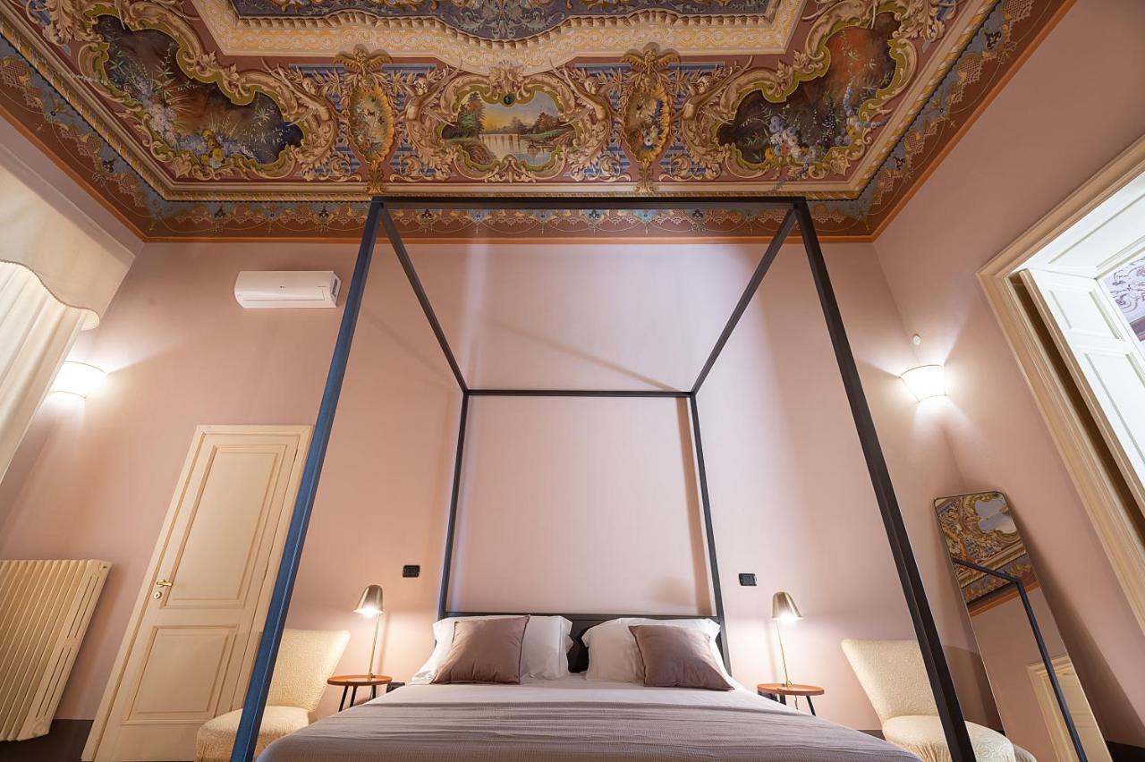 Palazzo Francesco Grassi Bed and Breakfast Aradeo Eksteriør billede